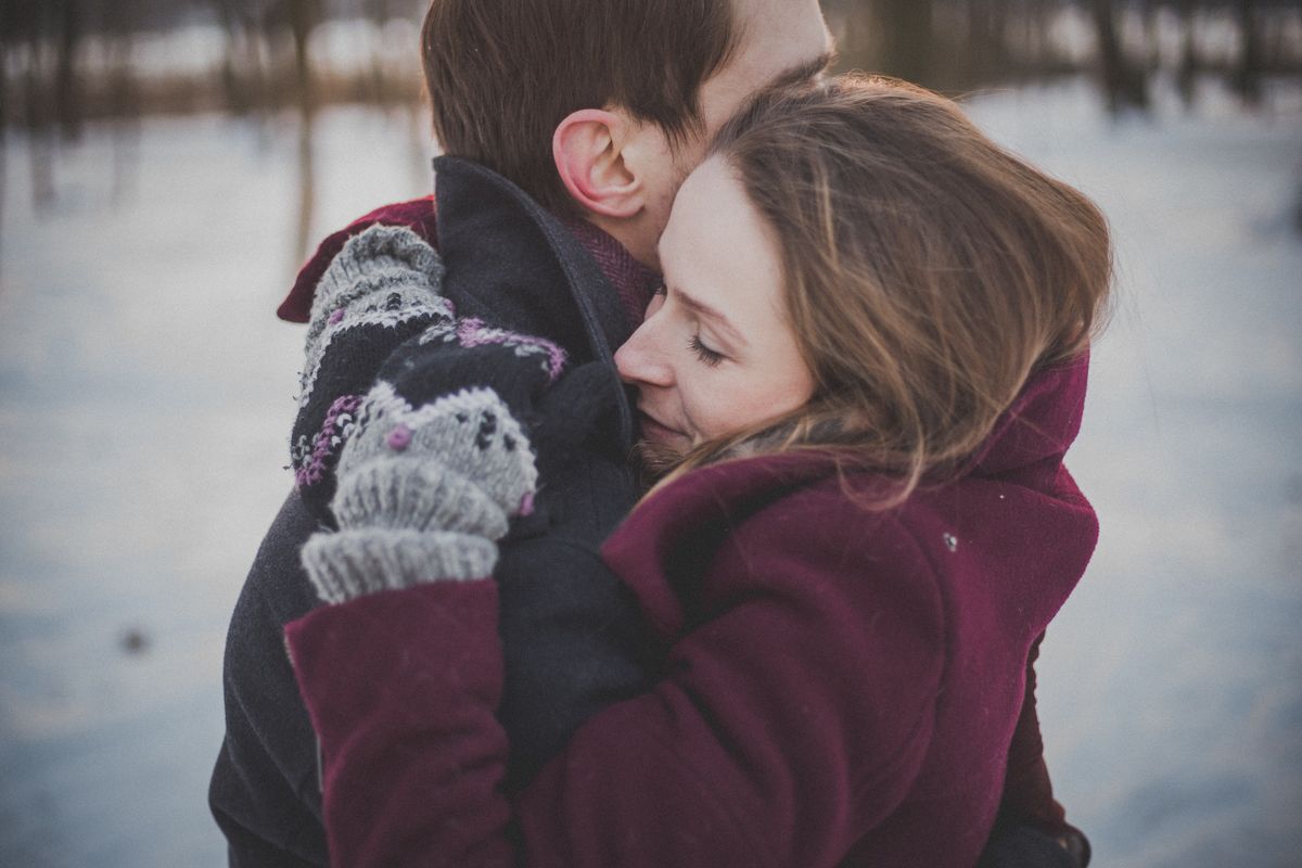 couple hugging by freestocks